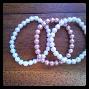 Vintage Assorted Pearl Bracelet's